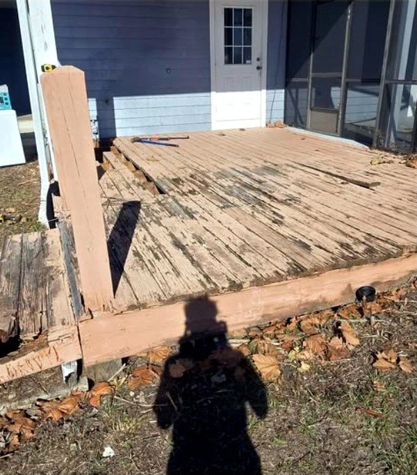 Weathered deck before rebuilding work